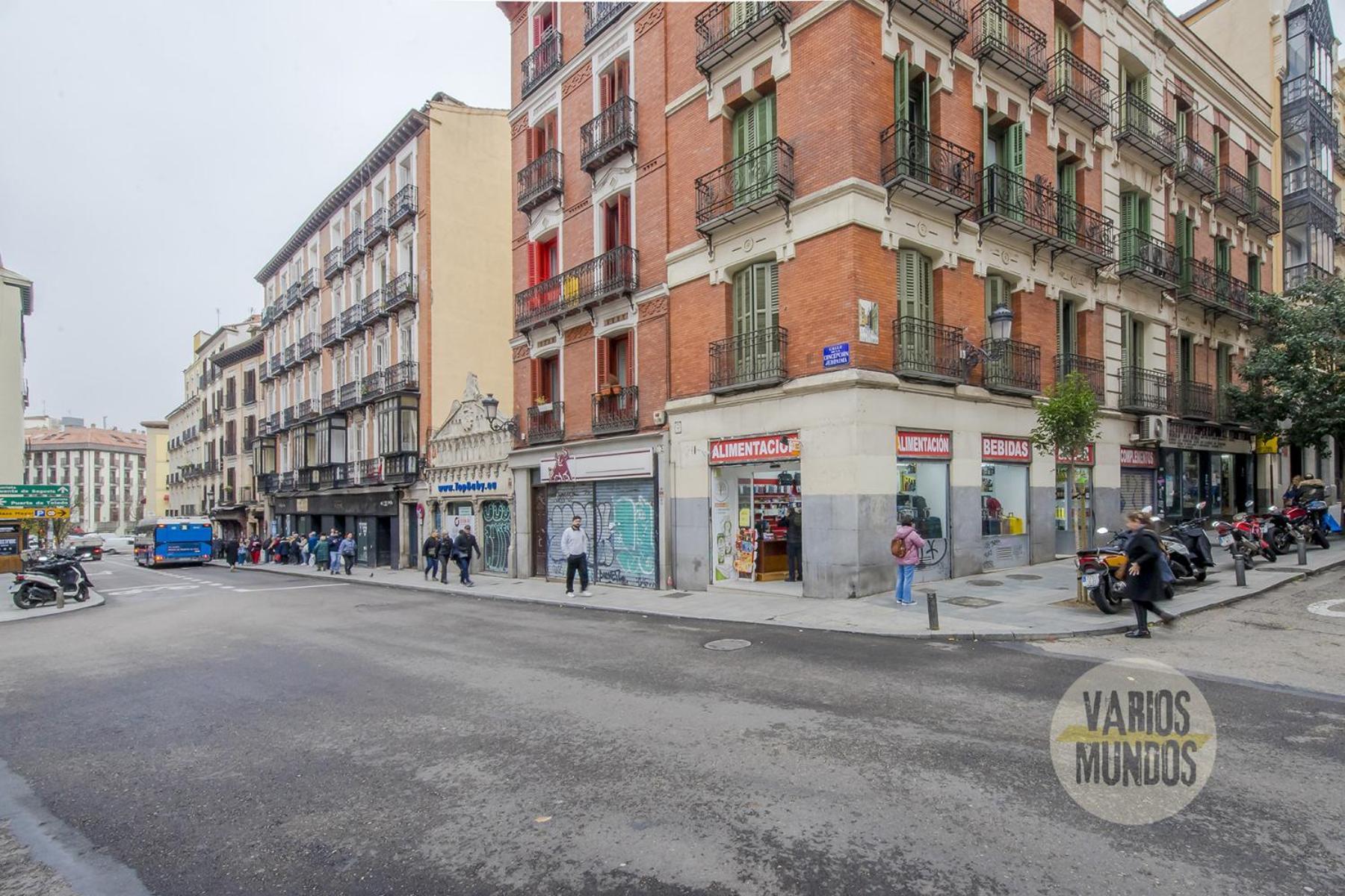 Oasis Para 3 En Sol, Descubre Concepcion Jeronima Madrid Exterior photo