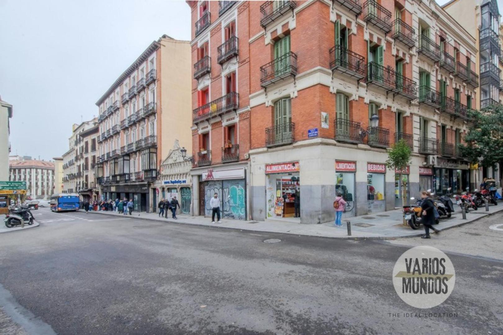 Oasis Para 3 En Sol, Descubre Concepcion Jeronima Madrid Exterior photo